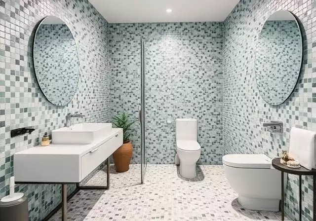 Choisir la mosaique parfaite pour une salle de bain moderne