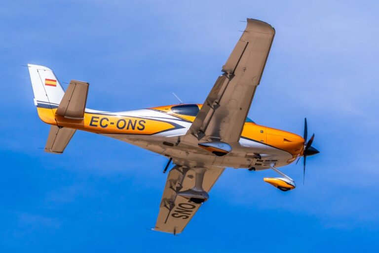 escuela de vuelo cerca